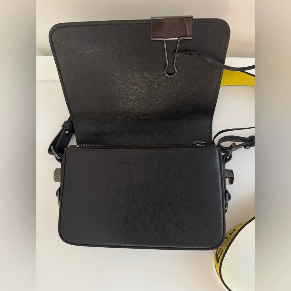 Off-White Black/White Diagonal Print Leather
Mini Binder Clip Crossbody Bag - Picture 5 of 10